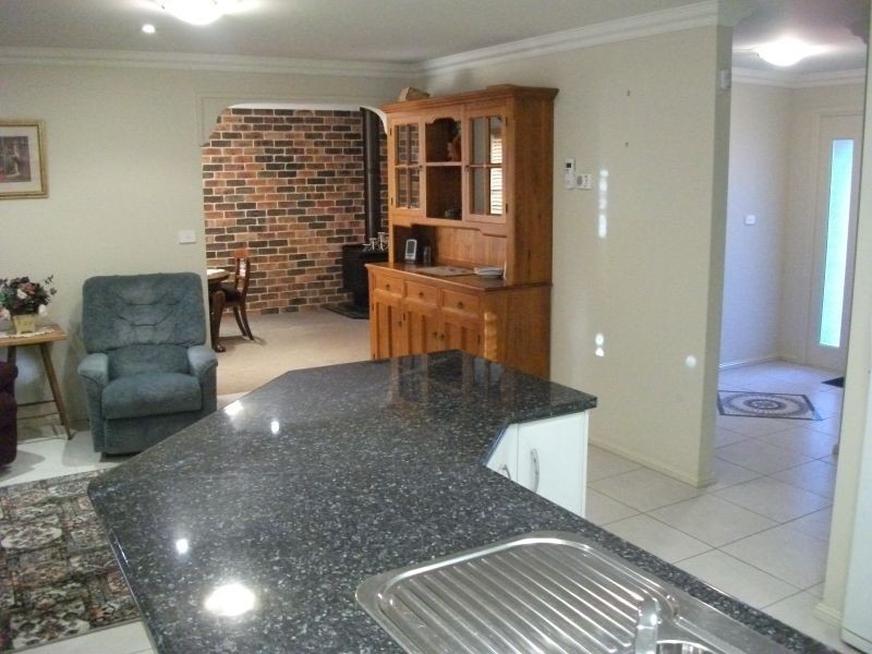 7 Hayden Place, Young NSW 2594