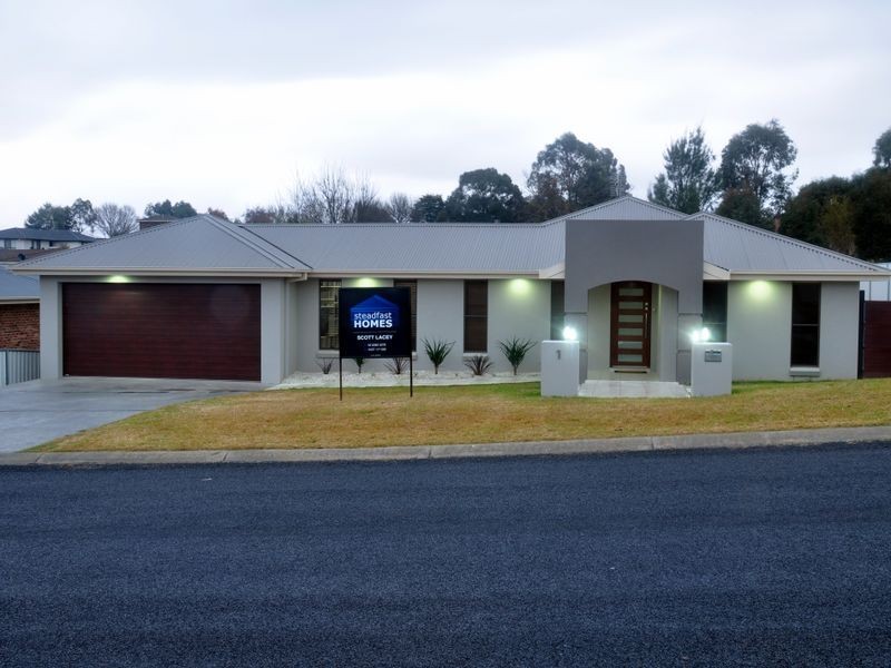 1 Settlers Place, Young NSW 2594