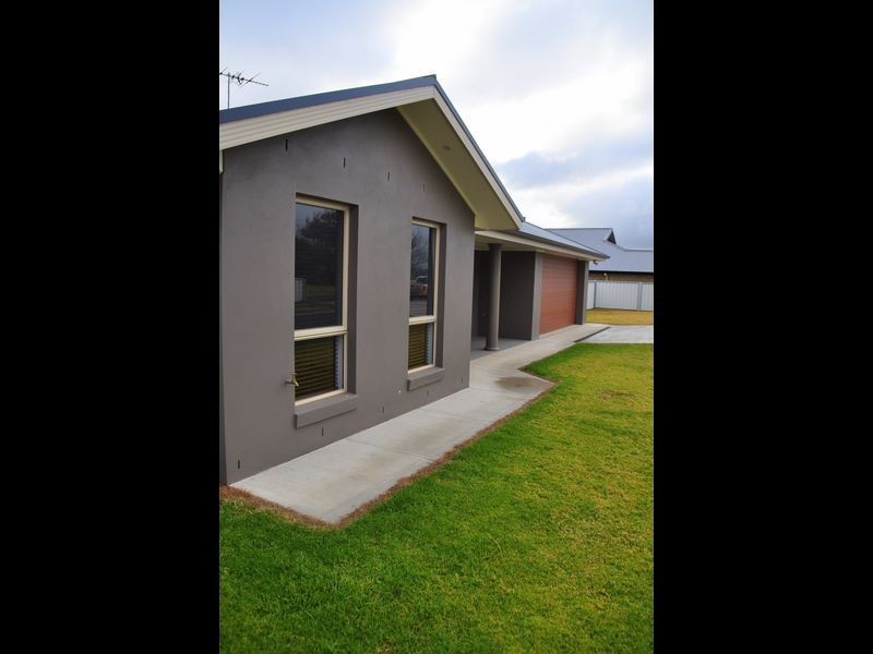 65 Back Creek Road, Young NSW 2594