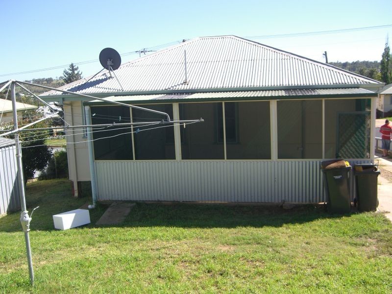 108 Berthong Street, Young NSW 2594