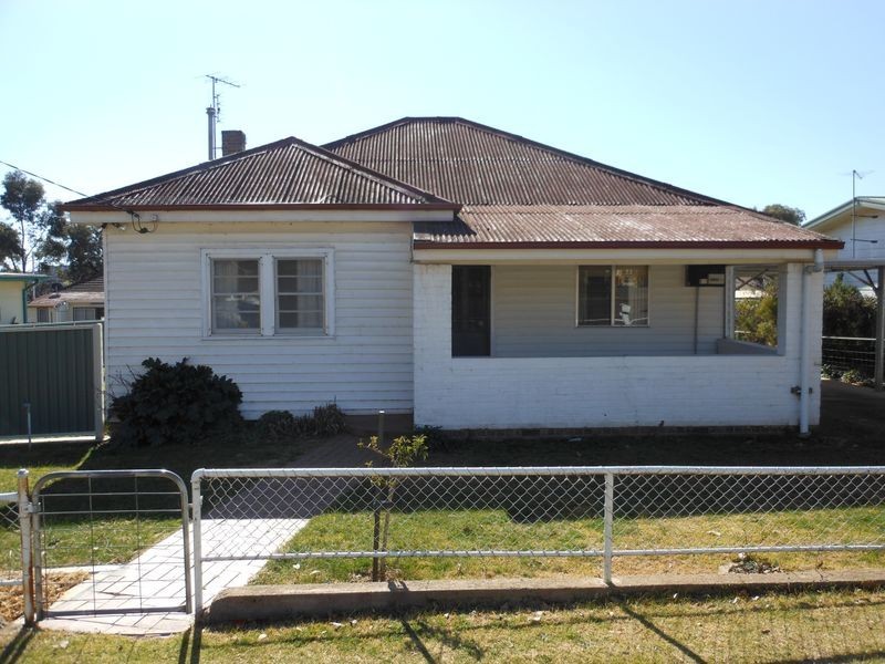 23 Spring Street, Young NSW 2594