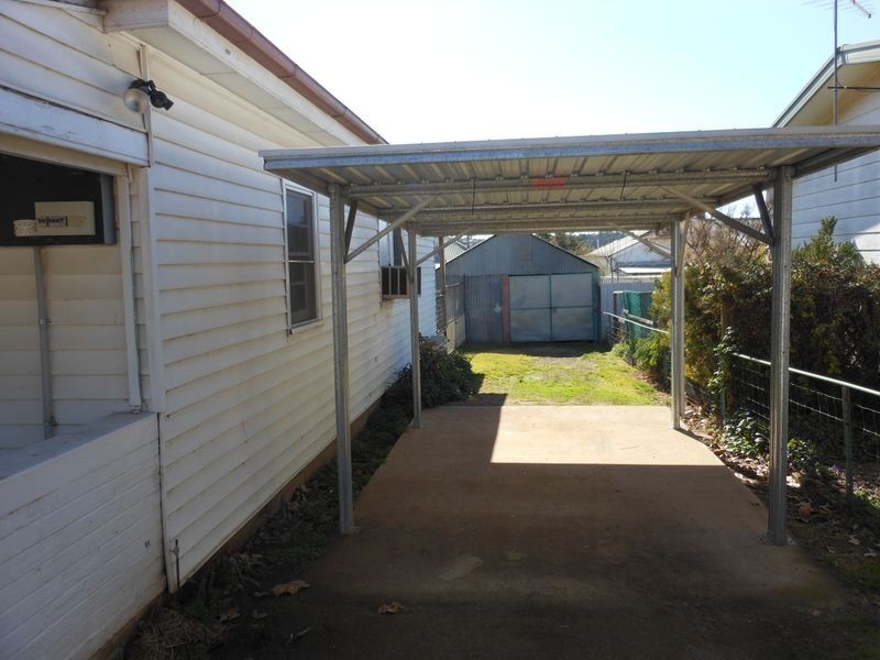 23 Spring Street, Young NSW 2594