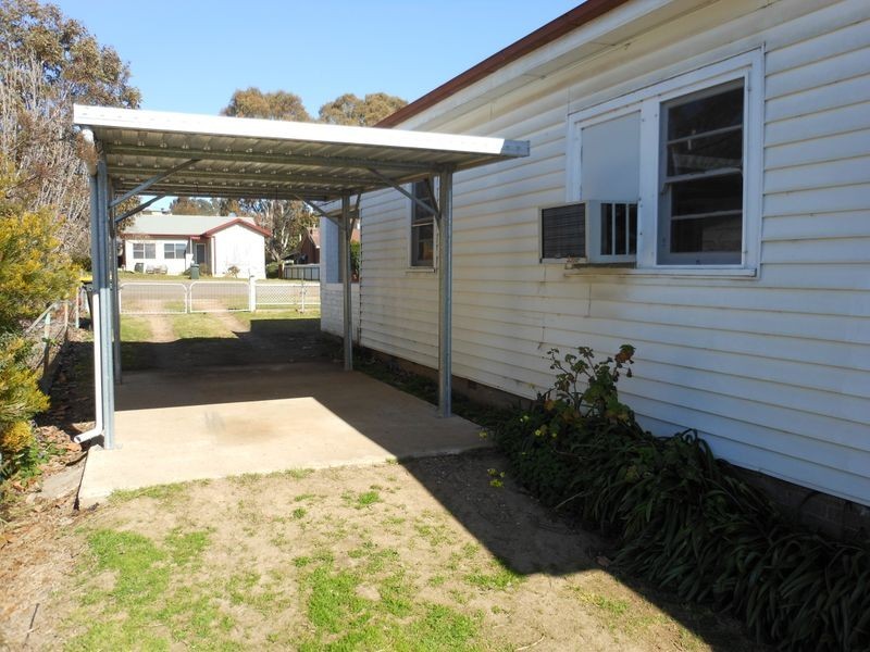 23 Spring Street, Young NSW 2594