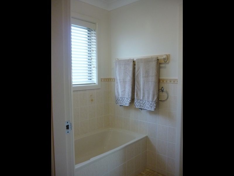 31 McNarry Place, Young NSW 2594