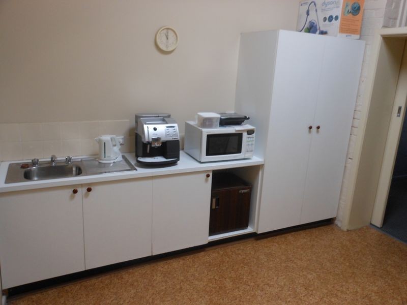 71 Lynch ST, Young NSW 2594