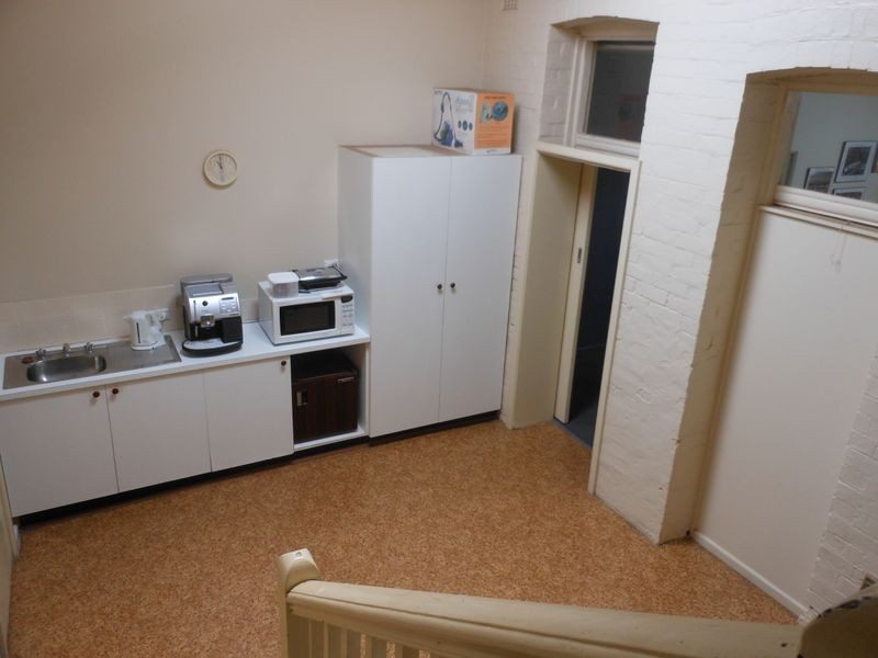 71 Lynch ST, Young NSW 2594