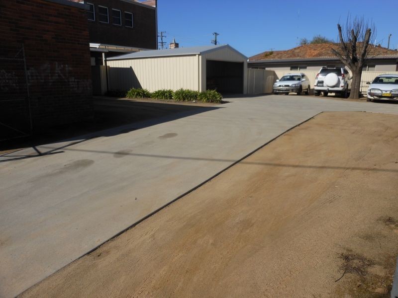 71 Lynch ST, Young NSW 2594