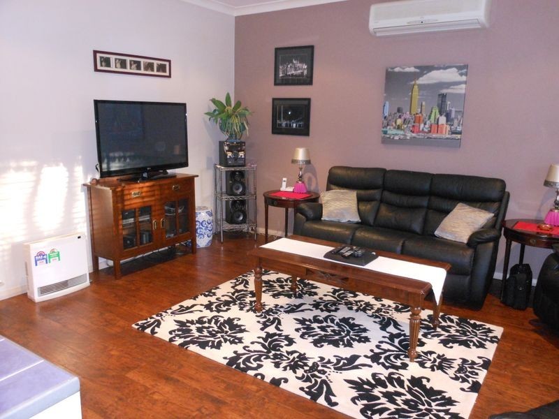 51 Wombat Street, Young NSW 2594