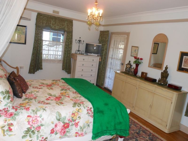 51 Wombat Street, Young NSW 2594