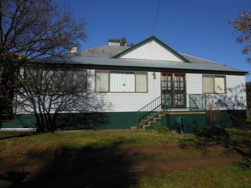 10 William Street, Young NSW 2594