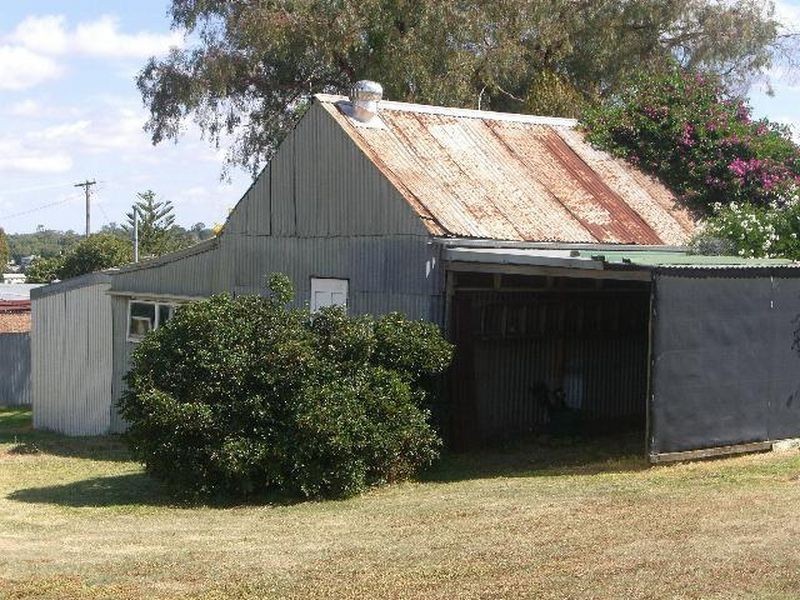 10 William Street, Young NSW 2594