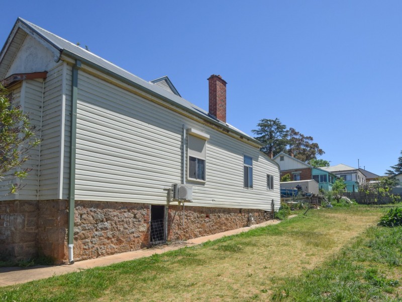 115 Nasmyth Street, Young NSW 2594