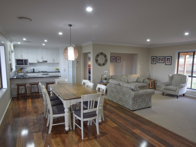 220 Boundary Road, Young NSW 2594