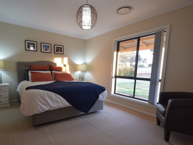 220 Boundary Road, Young NSW 2594