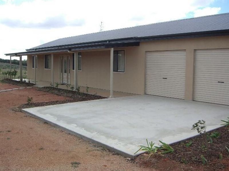 26 Cherry Vale Place, Young NSW 2594