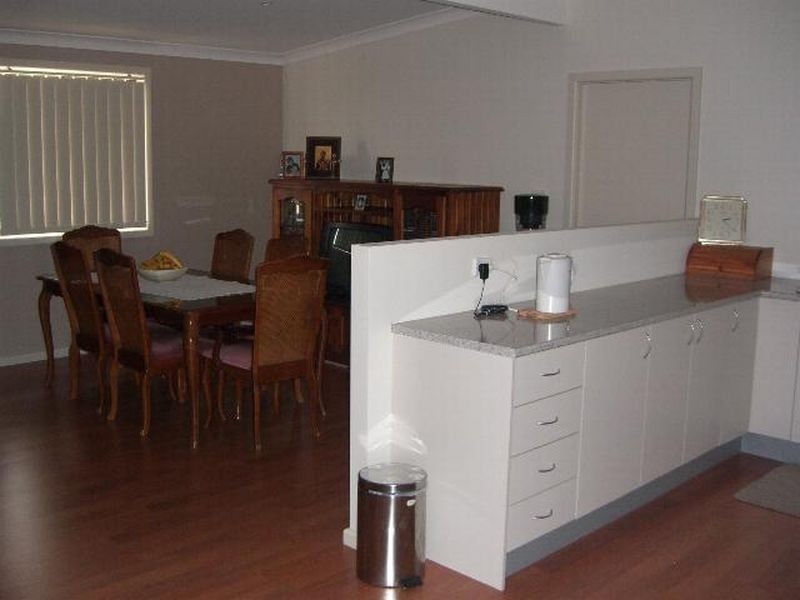 26 Cherry Vale Place, Young NSW 2594