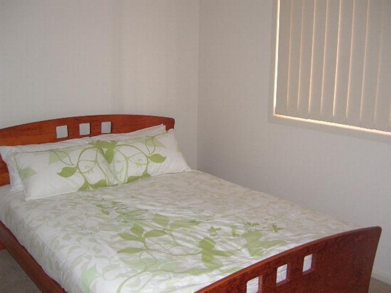 26 Cherry Vale Place, Young NSW 2594