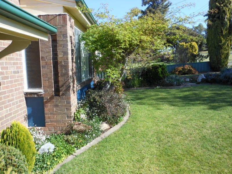 42 Yass St, Young NSW 2594