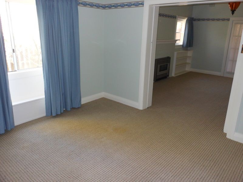 42 Yass St, Young NSW 2594