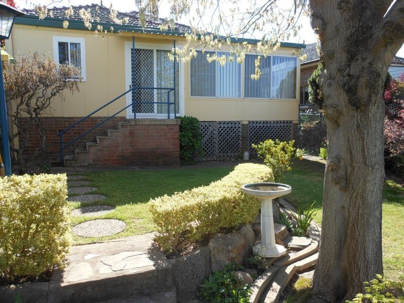 42 Yass St, Young NSW 2594