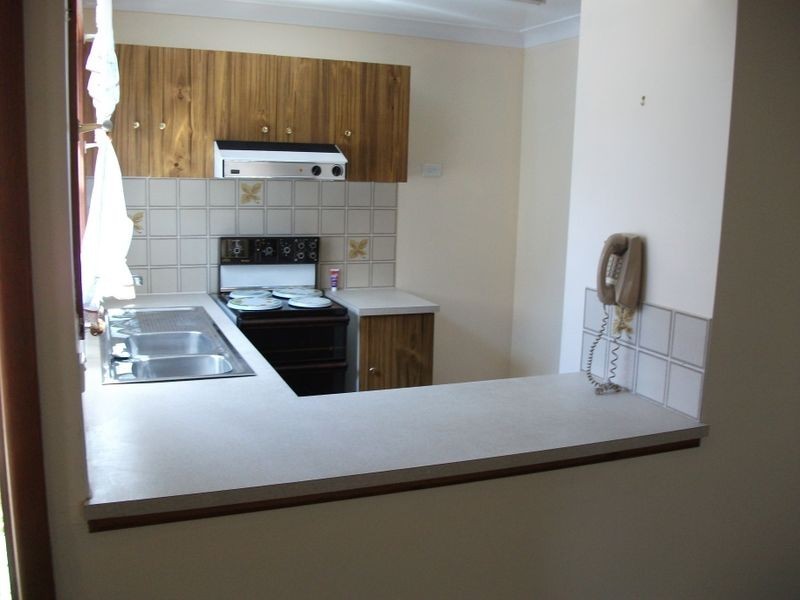 2/61 Wombat Street, Young NSW 2594