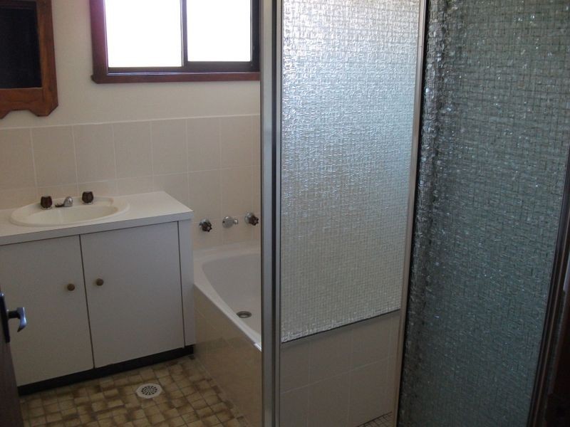 2/61 Wombat Street, Young NSW 2594