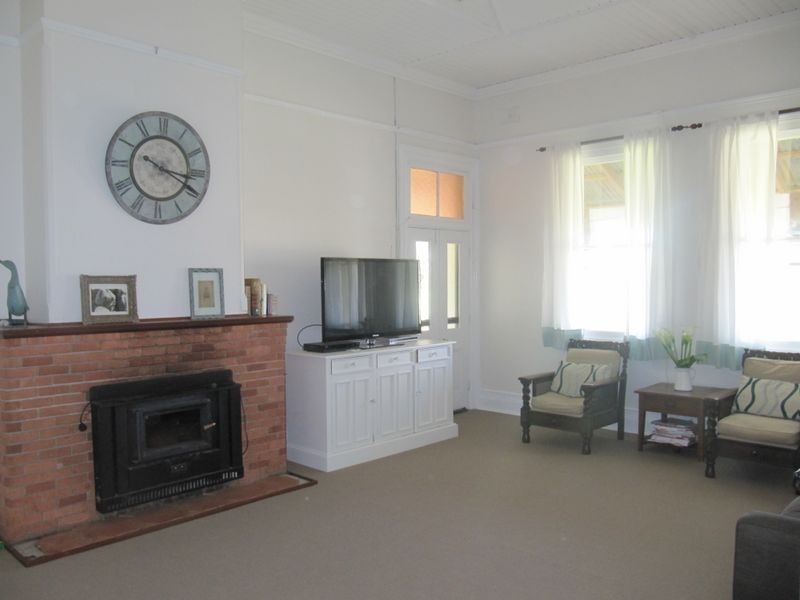 525 Old Forbes Rd, Young NSW 2594