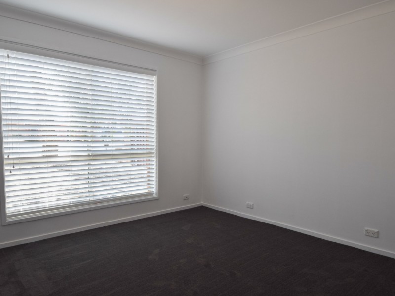 108 Blackett Avenue, Young NSW 2594