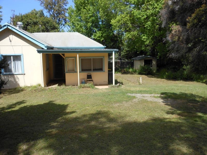 54 Nasmyth Street, Young NSW 2594