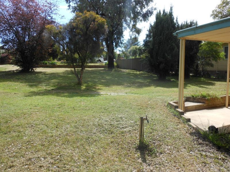 54 Nasmyth Street, Young NSW 2594