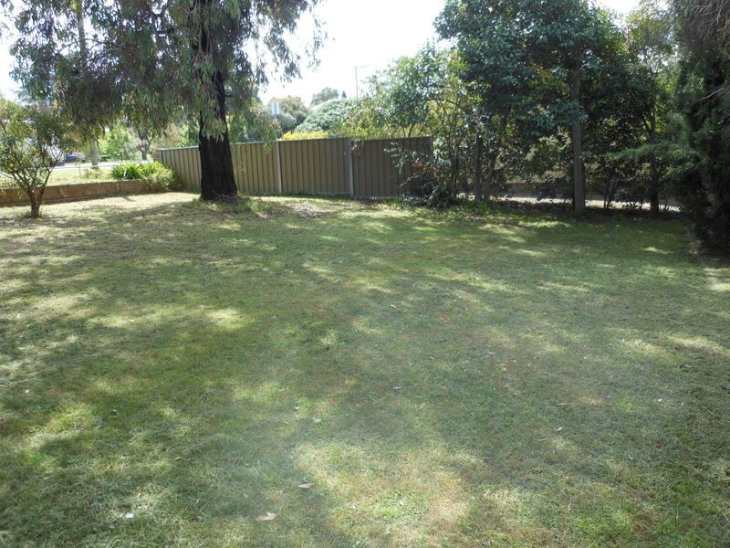 54 Nasmyth Street, Young NSW 2594