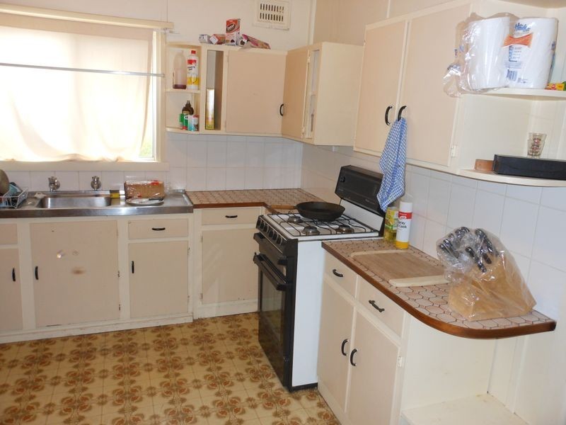 54 Nasmyth Street, Young NSW 2594