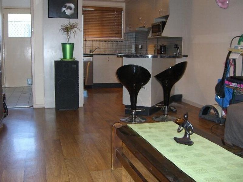 77 Edward Street, Young NSW 2594