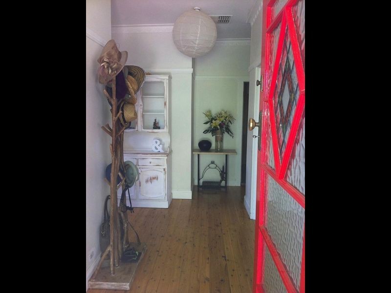 43 Currawong Street, Young NSW 2594