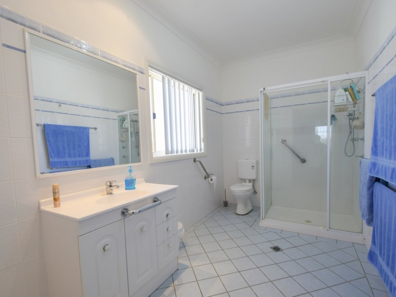 5 Toompang Street, Young NSW 2594