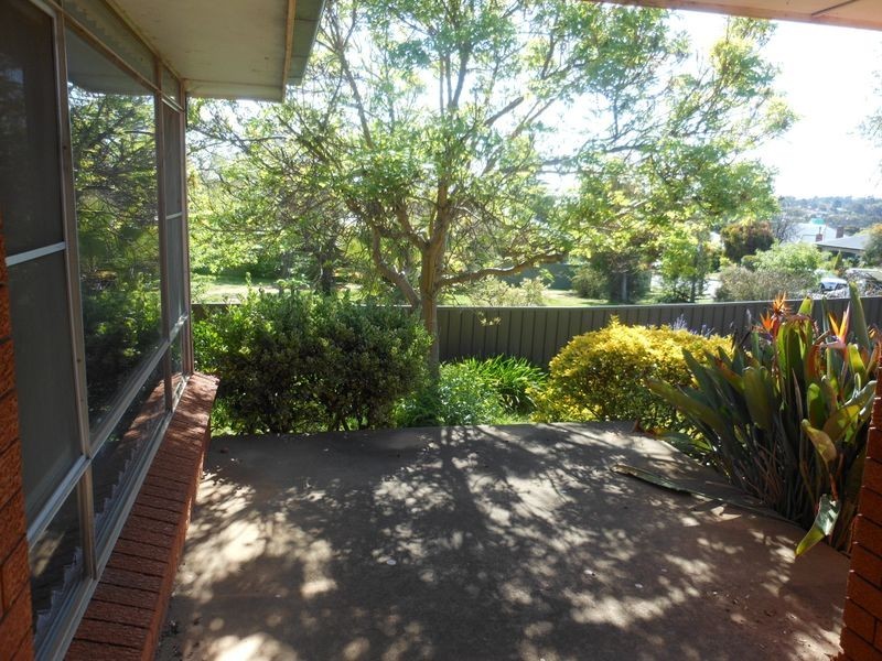 8 William Street, Young NSW 2594