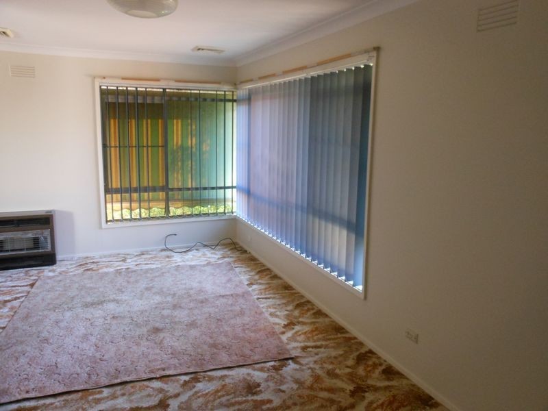 8 William Street, Young NSW 2594