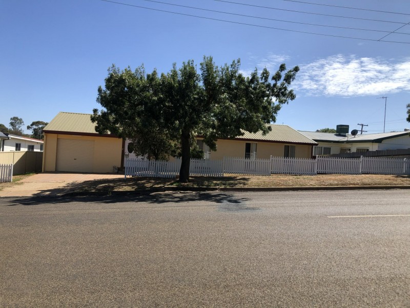 1A William Street, Young NSW 2594