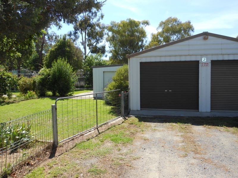 2 Calabash St, Young NSW 2594