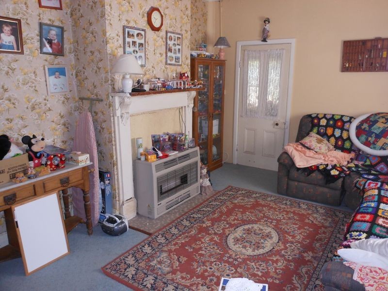 2 Calabash St, Young NSW 2594