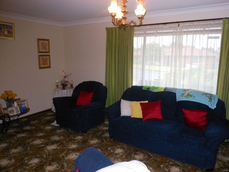 72 Fontenoy Streey, Young NSW 2594