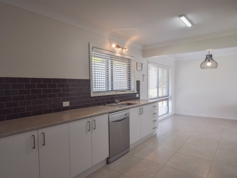 18 Cowper Street, Young NSW 2594