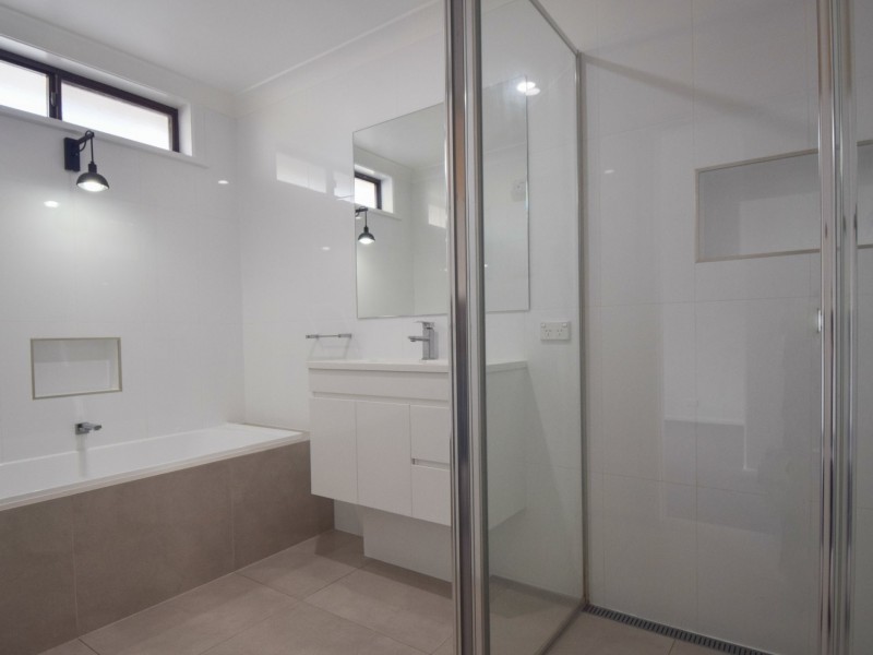 18 Cowper Street, Young NSW 2594