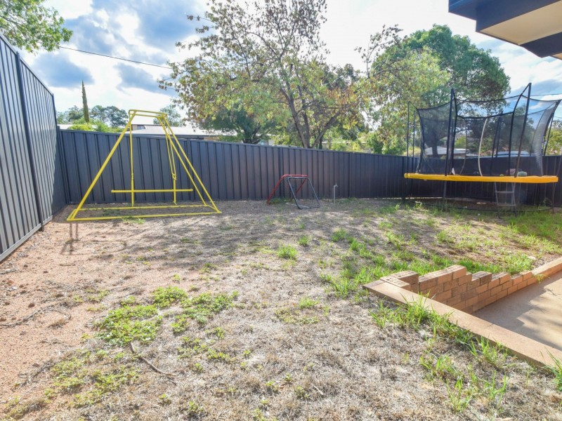 18 Cowper Street, Young NSW 2594