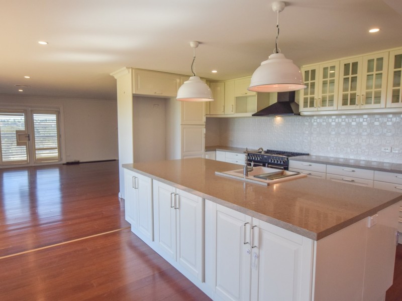 45 Normans Road, Young NSW 2594