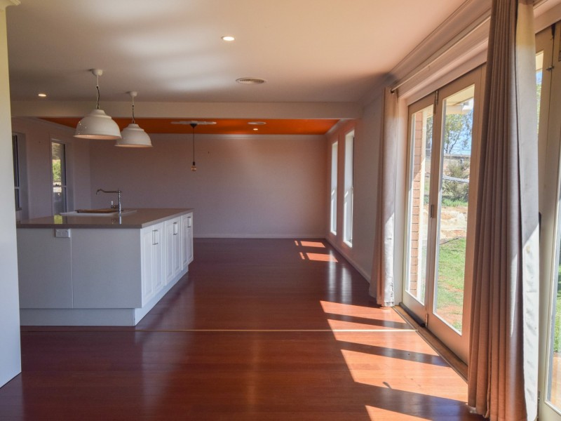 45 Normans Road, Young NSW 2594