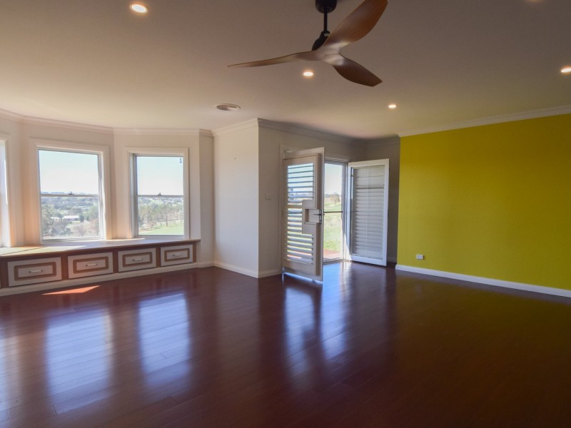 45 Normans Road, Young NSW 2594