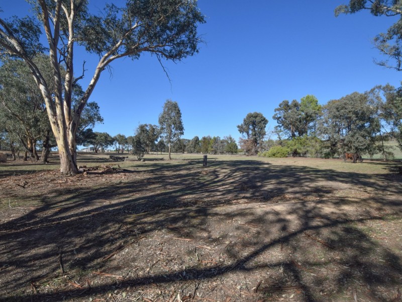 36 Rowleys Road, Young NSW 2594