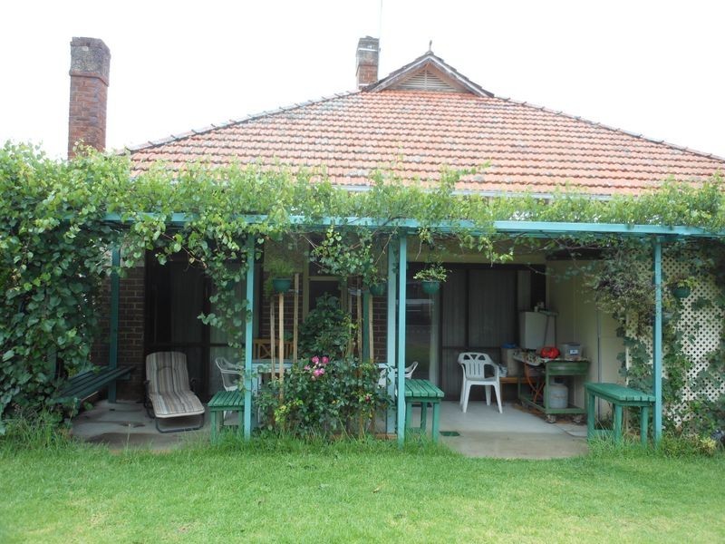 65 William Street, Young NSW 2594
