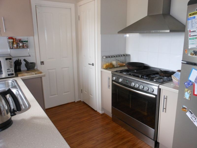 24 Henry Place, Young NSW 2594